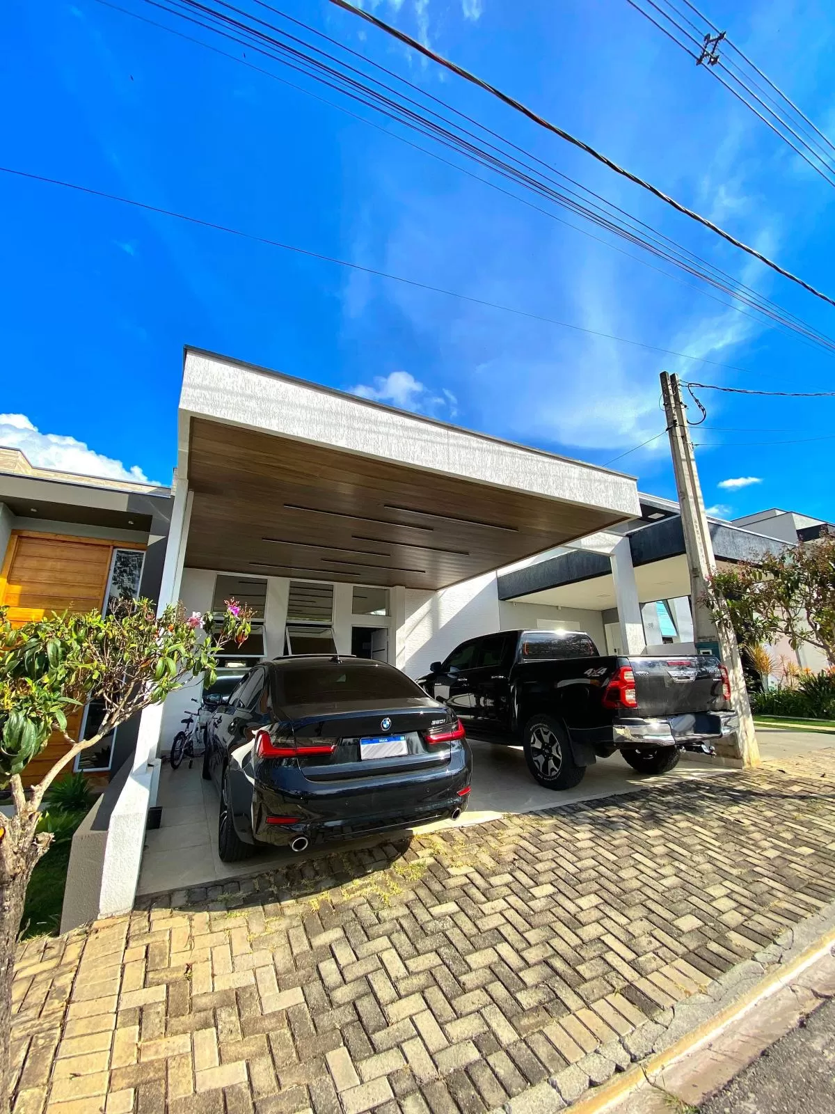 Casa à Venda com 2 dormitórios, móveis planejados e churrasqueira, 100m² no Condomínio Vale Azul em Votorantim/SP