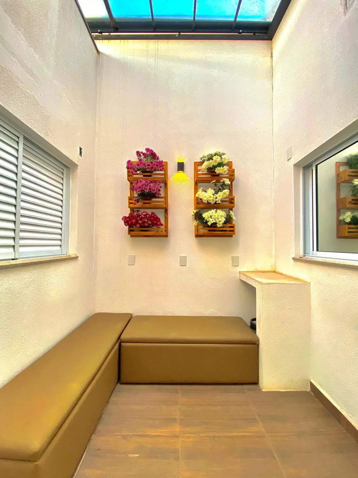 Casa à Venda com 2 dormitórios, móveis planejados e churrasqueira, 100m² no Condomínio Vale Azul em Votorantim/SP
