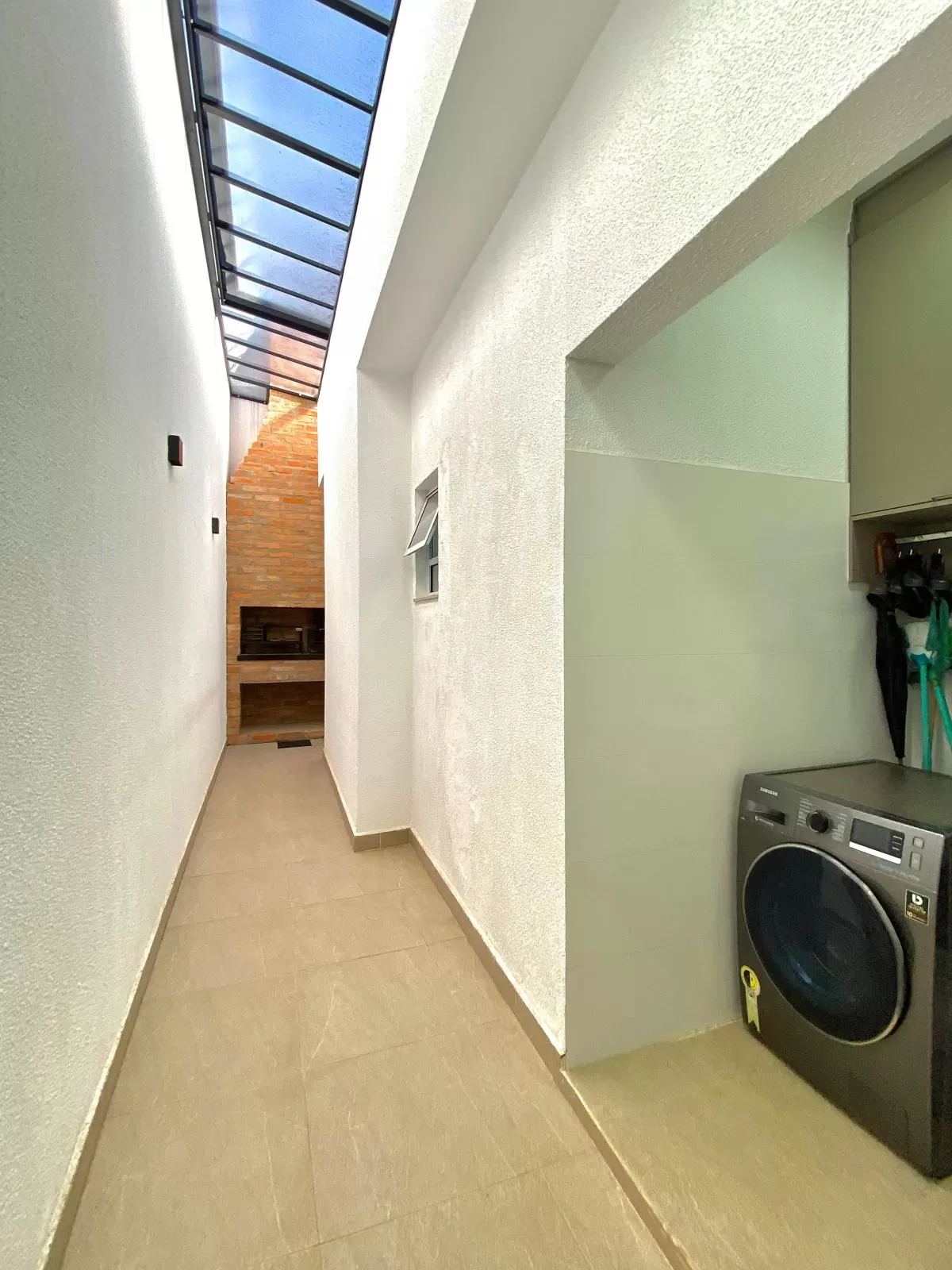 Casa à Venda com 2 dormitórios, móveis planejados e churrasqueira, 100m² no Condomínio Vale Azul em Votorantim/SP