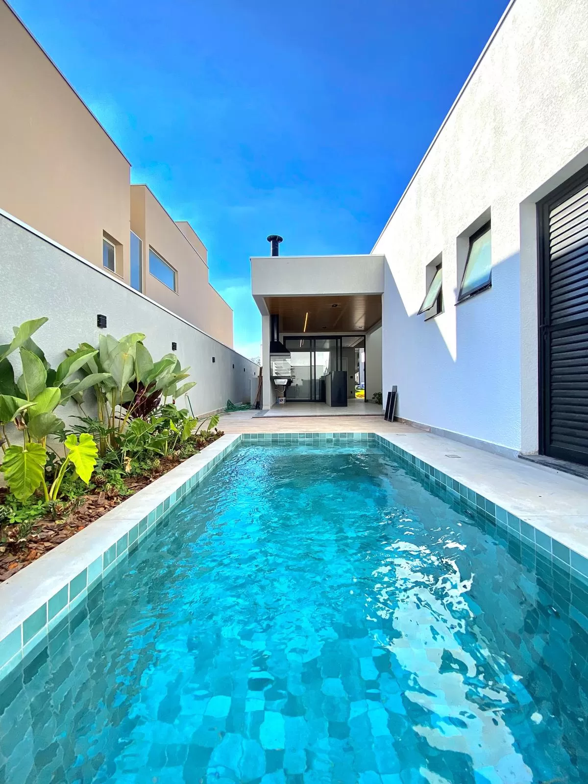 Casa à Venda com 3 suítes, escritório e área gourmet com piscina, 166m² no Condomínio Cyrela Landscape em Votorantim/SP