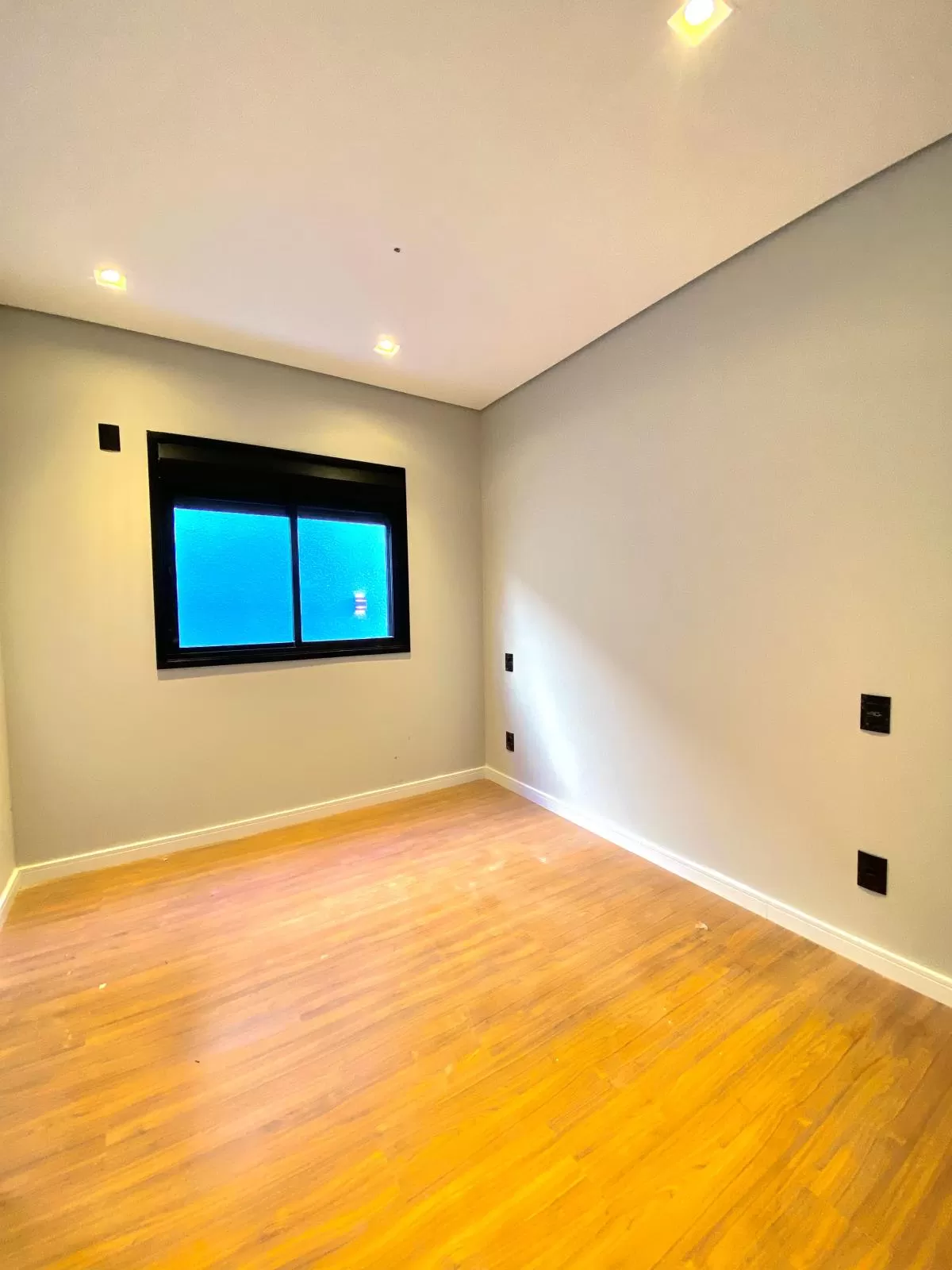 Casa à Venda com 3 suítes, escritório e área gourmet com piscina, 166m² no Condomínio Cyrela Landscape em Votorantim/SP