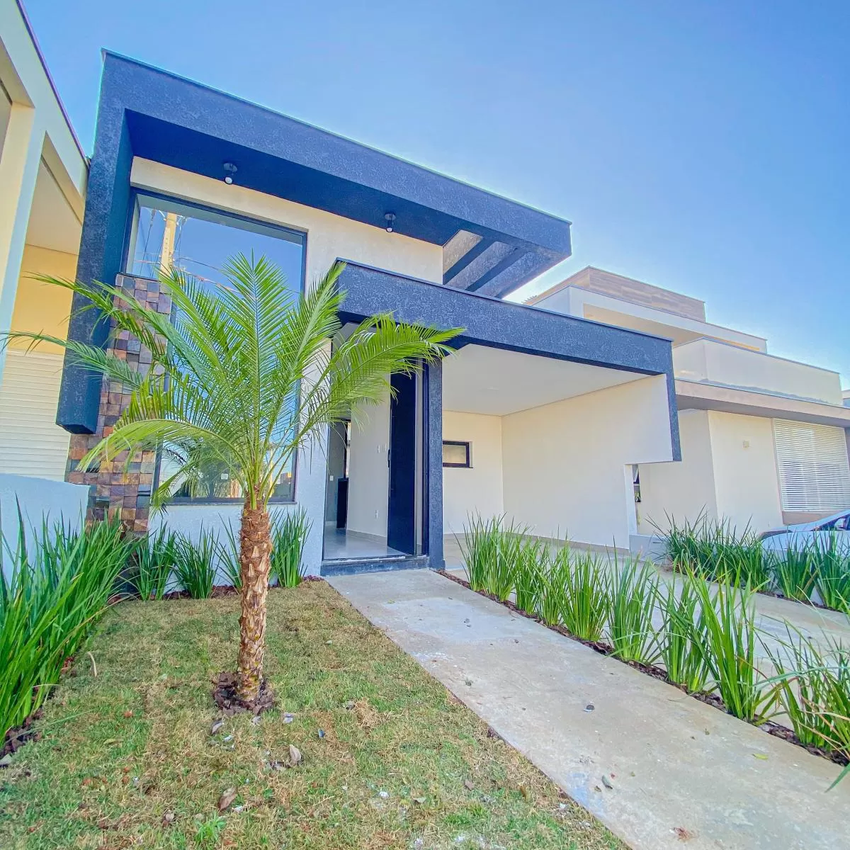 Casa Térrea à Venda no Condomínio Residencial Jardim