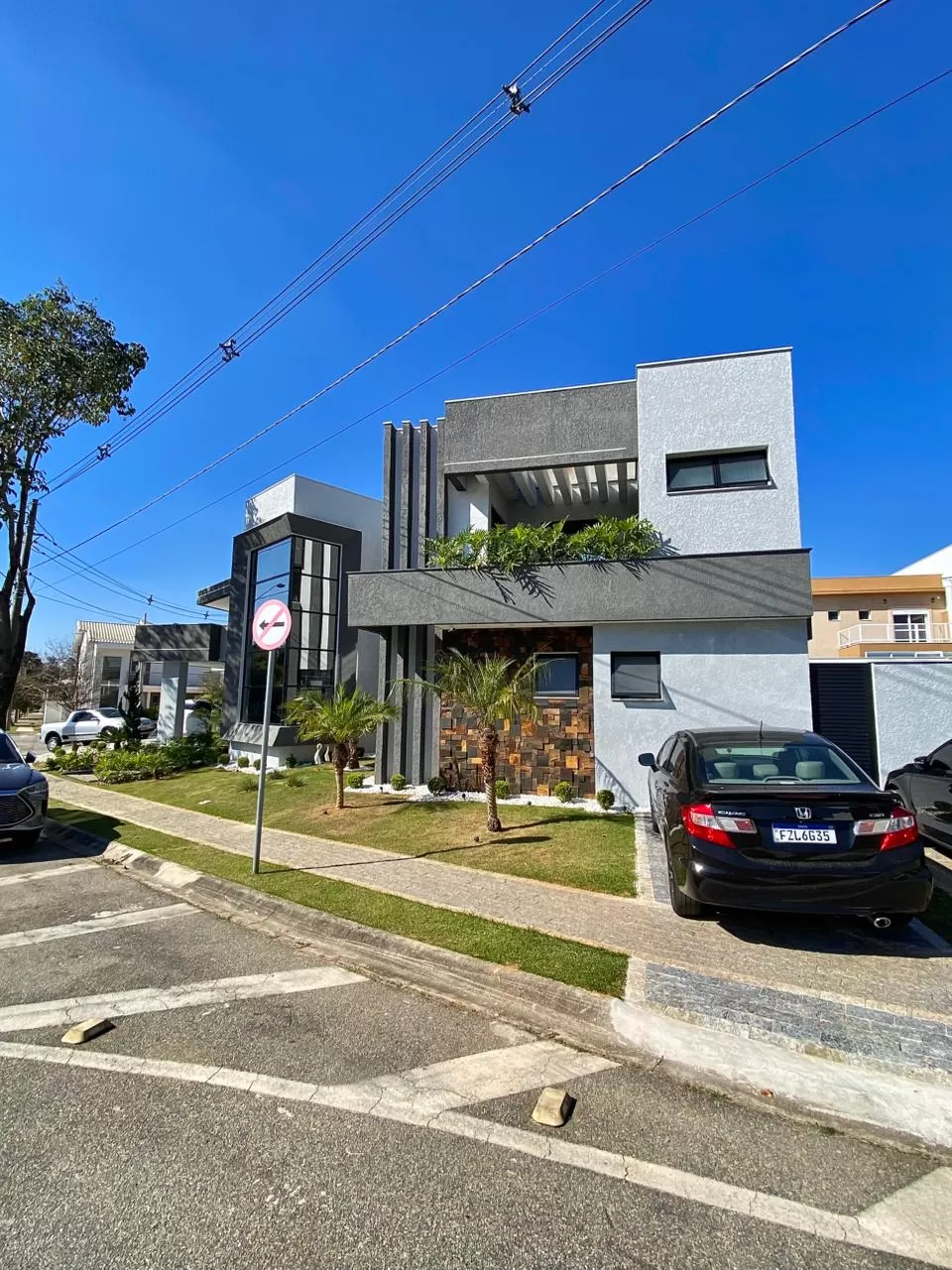 Sobrado de Esquina à Venda com 3 suítes, 233m² - Condomínio Campos do Conde em Sorocaba/SP