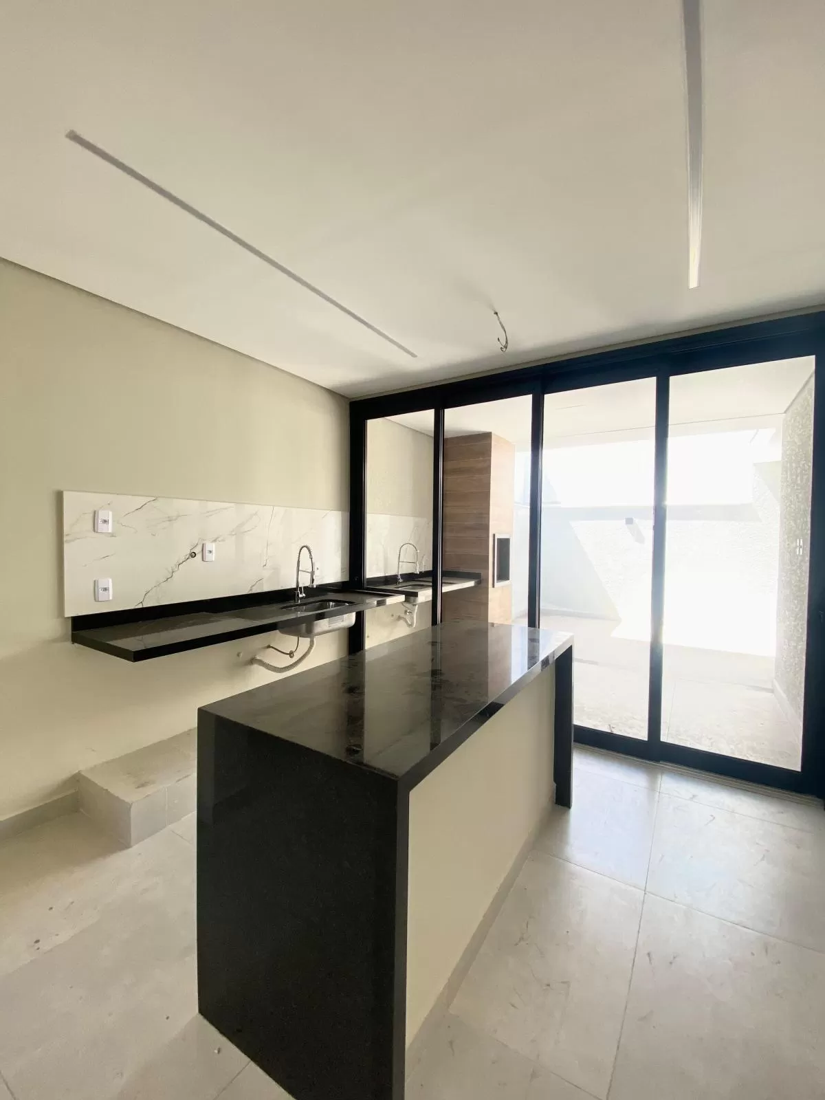 Casa Térrea à Venda com 3 dorm. sendo 1 suíte, 115m² em Sorocaba/SP no Condomínio Terras de São Francisco