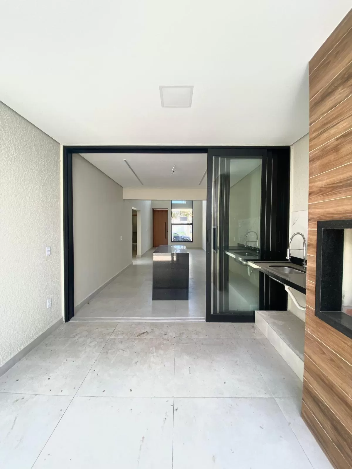 Casa Térrea à Venda com 3 dorm. sendo 1 suíte, 115m² em Sorocaba/SP no Condomínio Terras de São Francisco