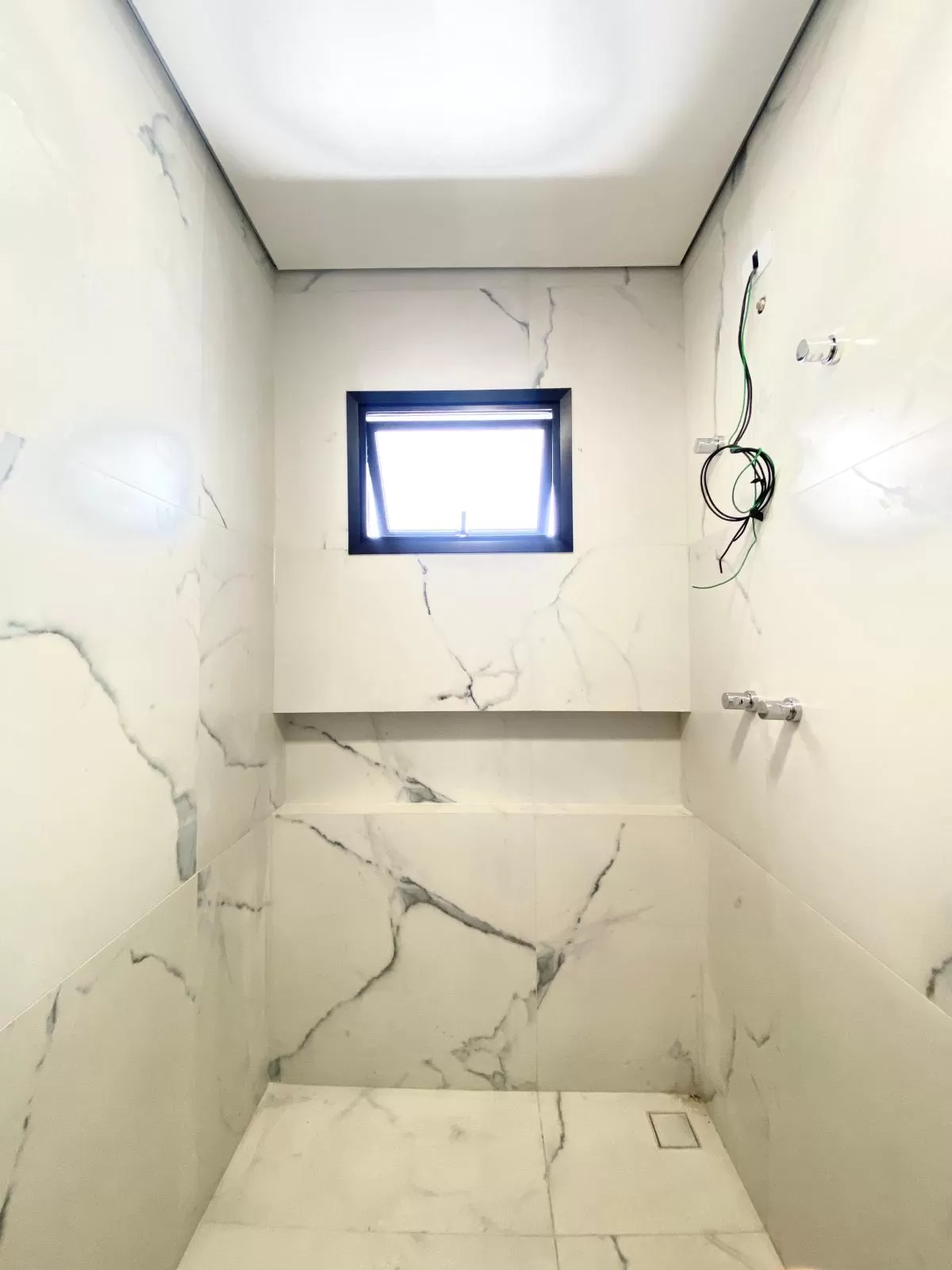 Casa Térrea à Venda com 3 dorm. sendo 1 suíte, 115m² em Sorocaba/SP no Condomínio Terras de São Francisco