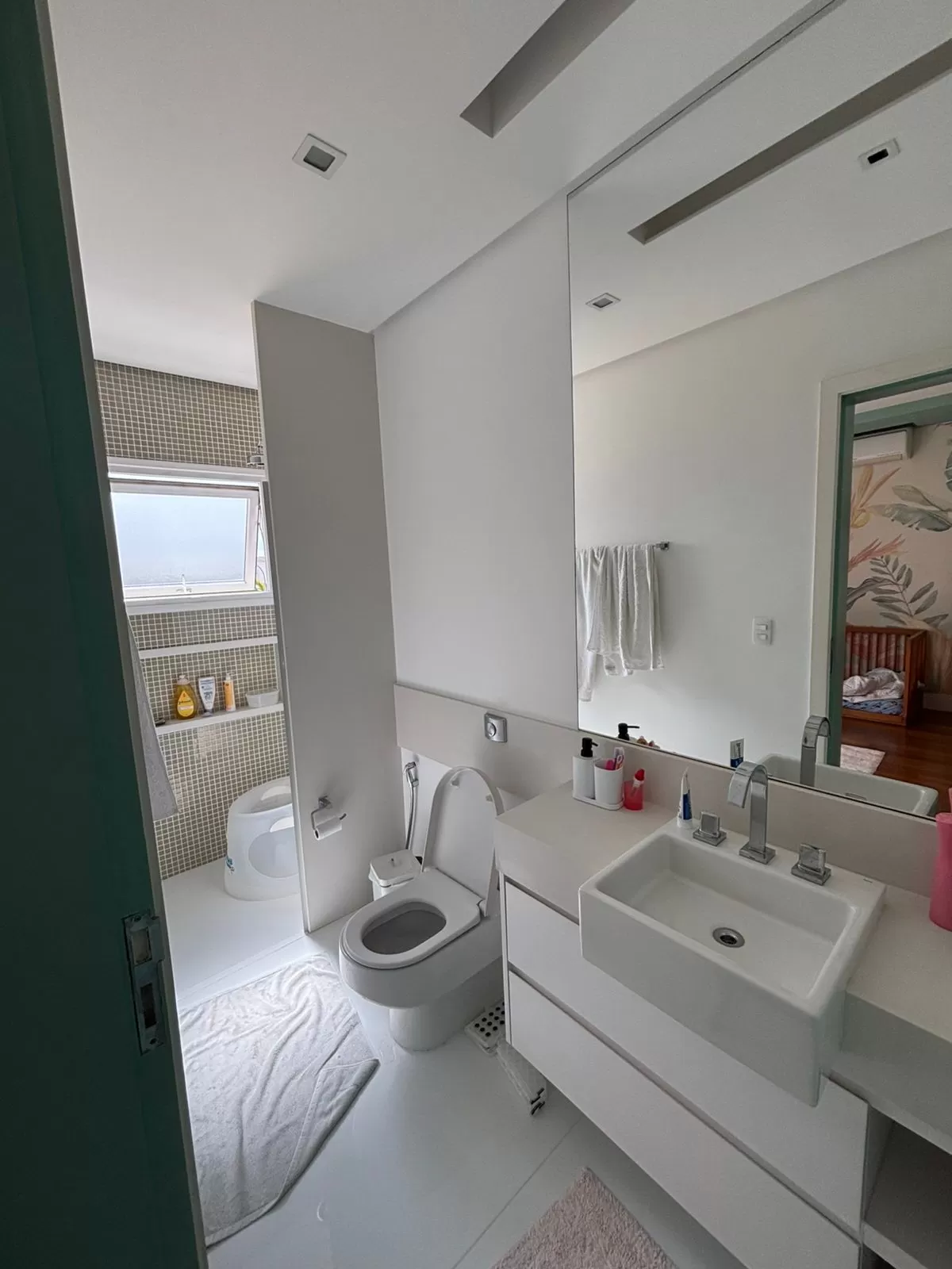 Sobrado para Locação com 3 suítes e piscina em Votorantim/SP no Condomínio Alphaville Nova Esplanada